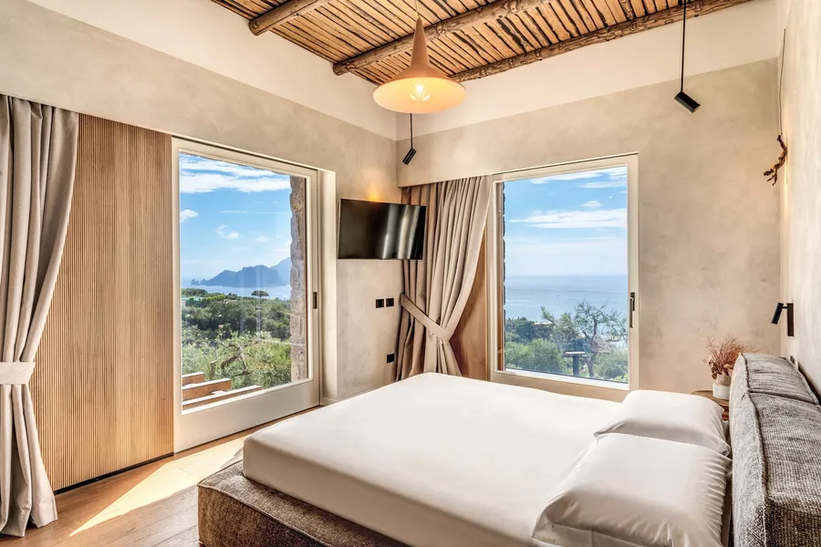 Refined interiors with enchanting views